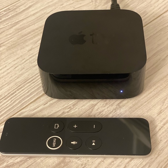 Apple TV 4th Generation 4K model - Picture 2 of 4